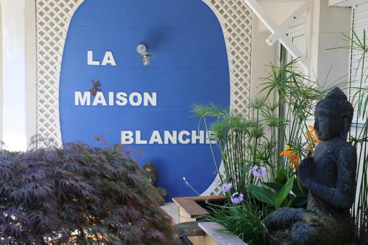 La Maison Blanche De Lanton Buitenkant foto